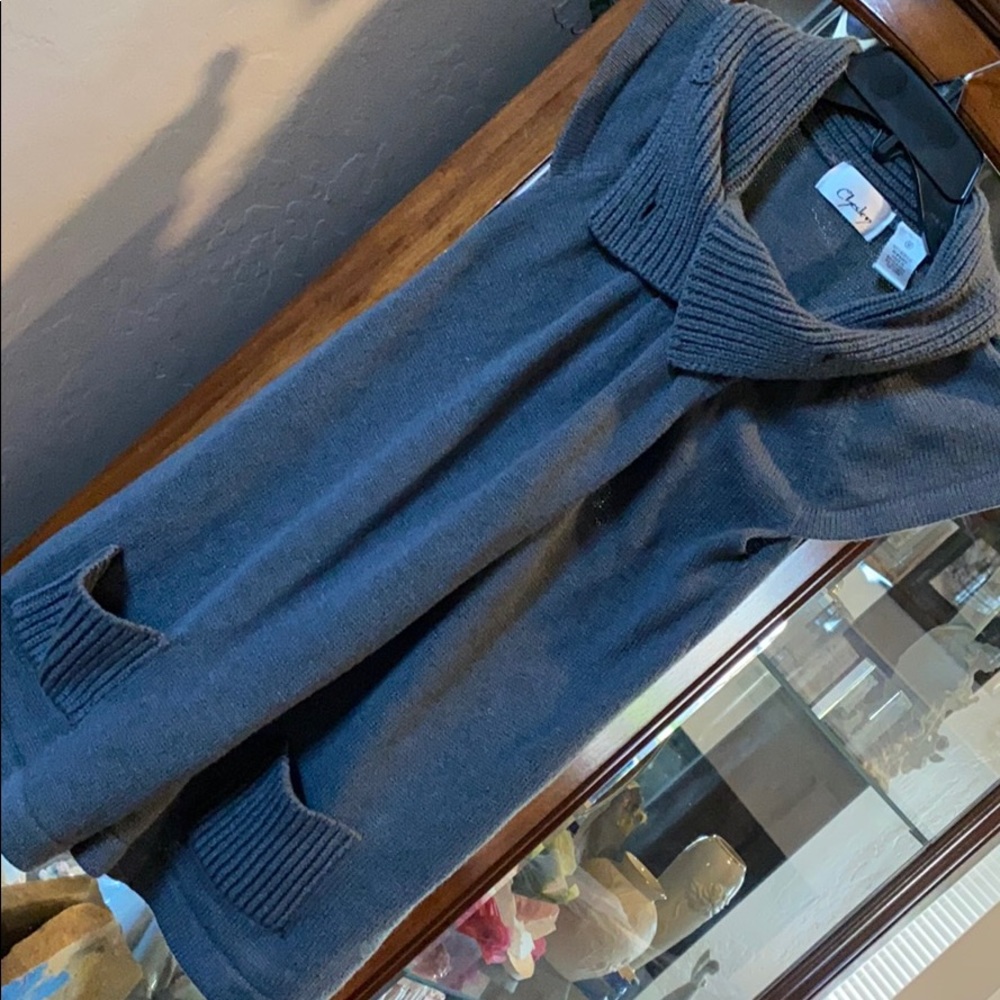 Women’s sweater vest
